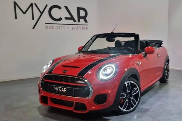 Red convertible minicooper